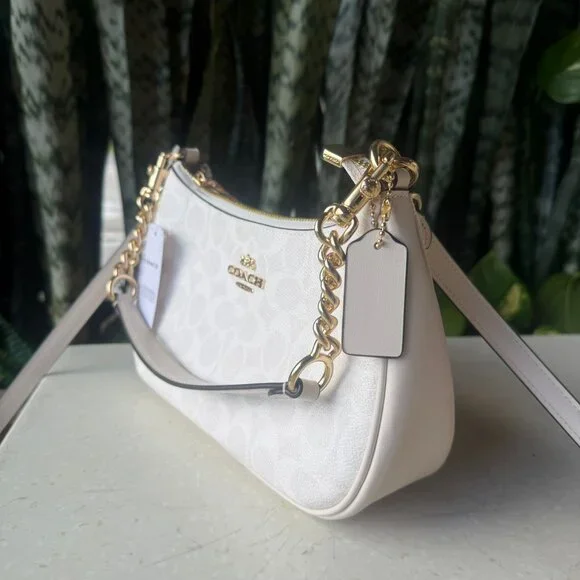 coach Teri Shoulder Bag In Signature Canvas cv933 - Picture 5 of 8